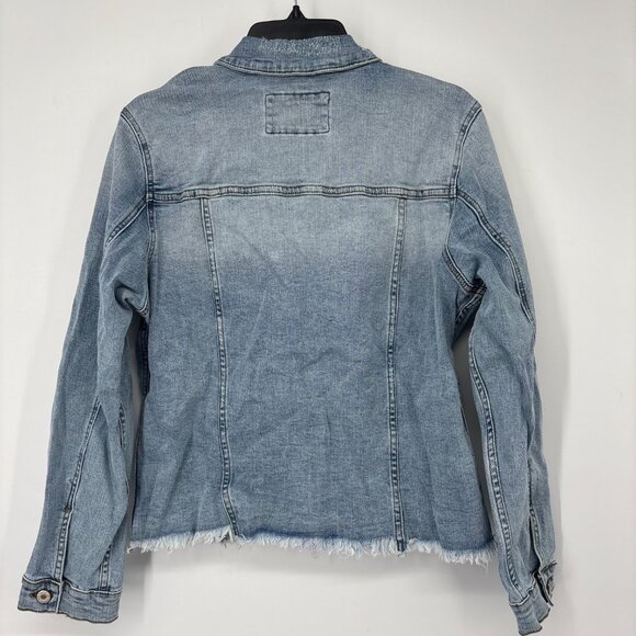 Kancan Women's Frayed Raw Hem Denim Trucker Jacket Blue Med Wash Size XL NWT - Picture 3 of 5